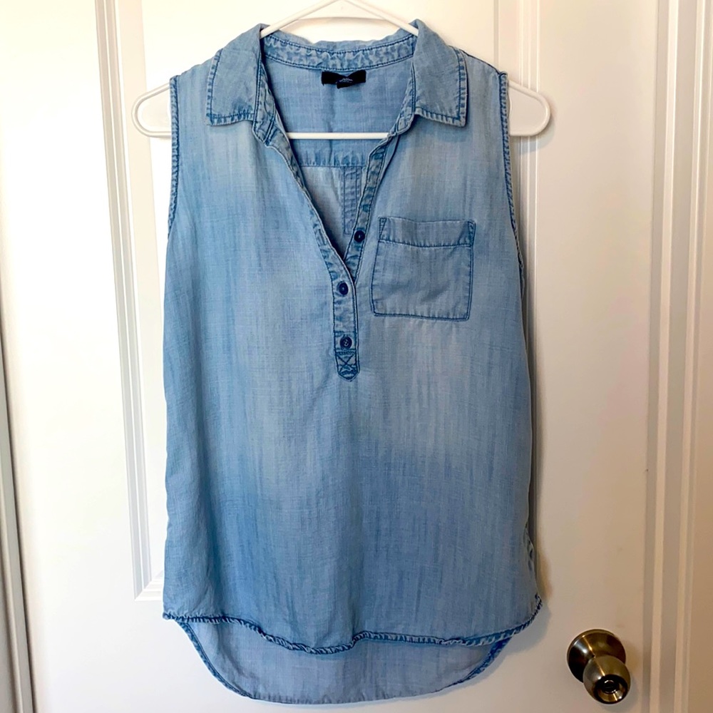 GAP Sleeveless Denim Collared Button Tank Top